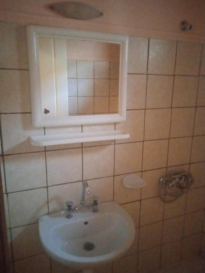 Thiamis Guesthouse Doliana ภายนอก รูปภาพ