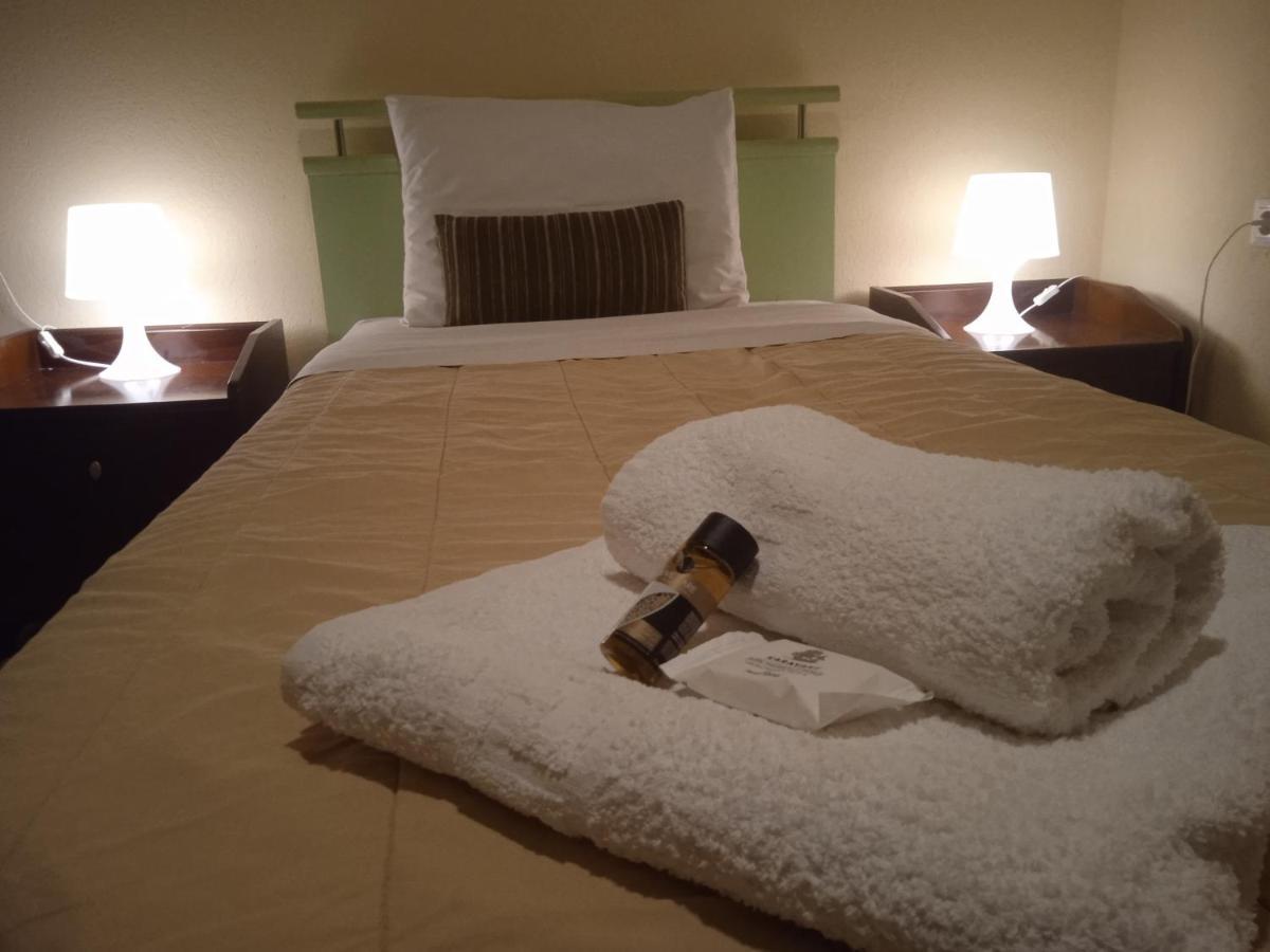 Thiamis Guesthouse Doliana ภายนอก รูปภาพ