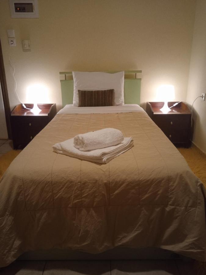 Thiamis Guesthouse Doliana ภายนอก รูปภาพ