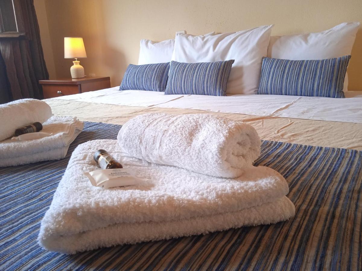 Thiamis Guesthouse Doliana ภายนอก รูปภาพ