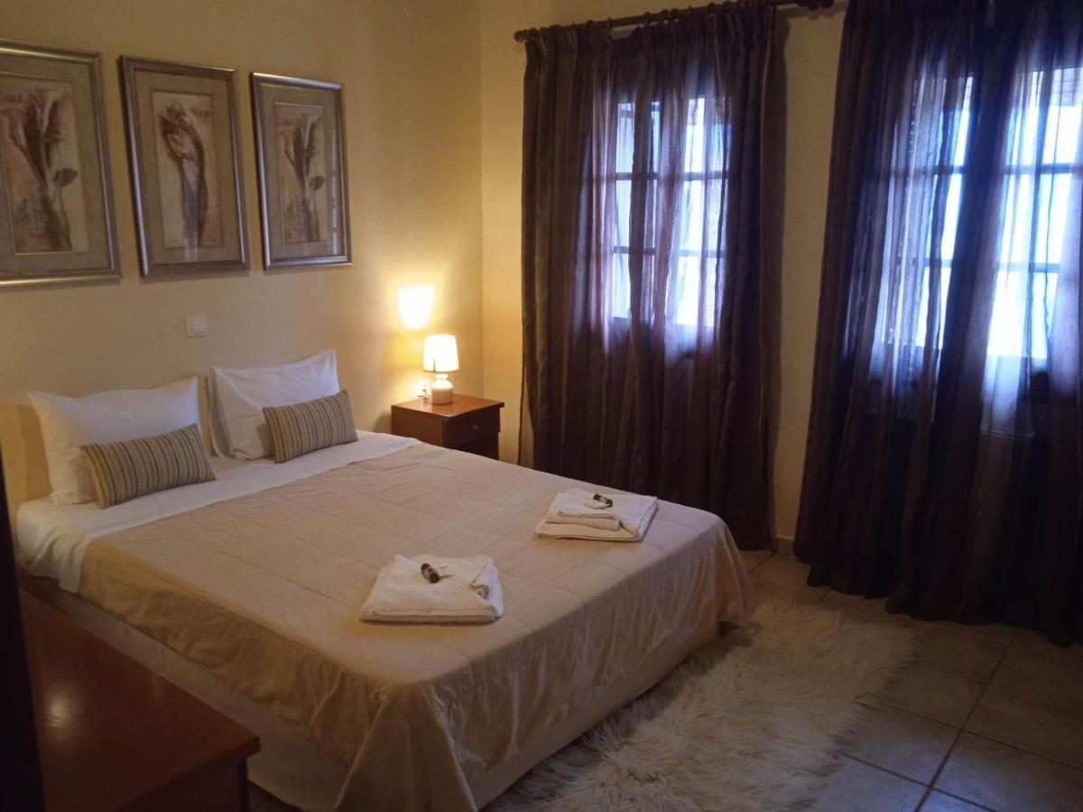 Thiamis Guesthouse Doliana ภายนอก รูปภาพ